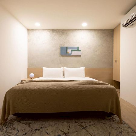 P Inn Tainan Exteriör bild